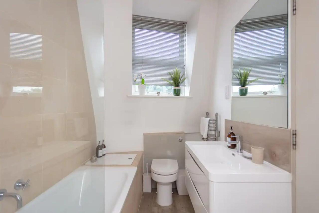 Stylish 1 Bedroom Apartment Near Northcote Road Λονδίνο Εξωτερικό φωτογραφία